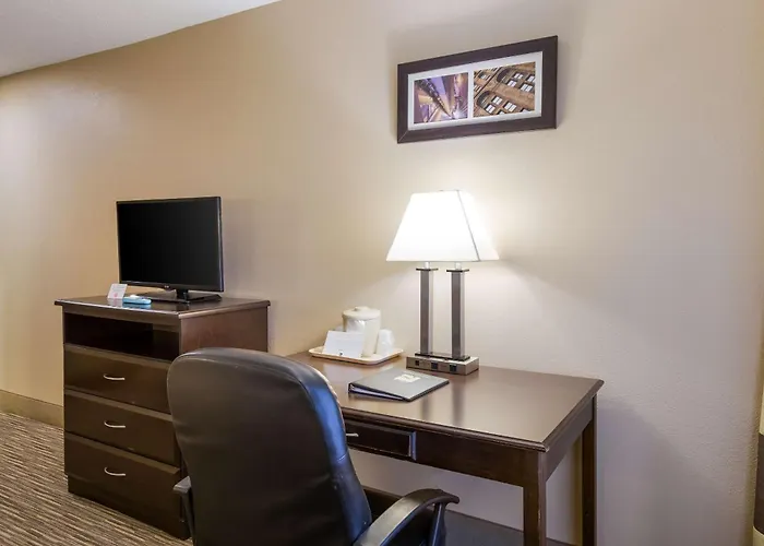 Quality Inn I-70 Near Kansas Speedway
