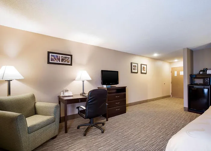Quality Inn I-70 Near Kansas Speedway